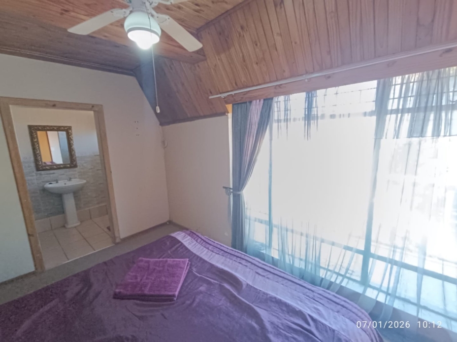 5 Bedroom Property for Sale in Wilkeville North West